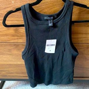 Black crop tank NWT